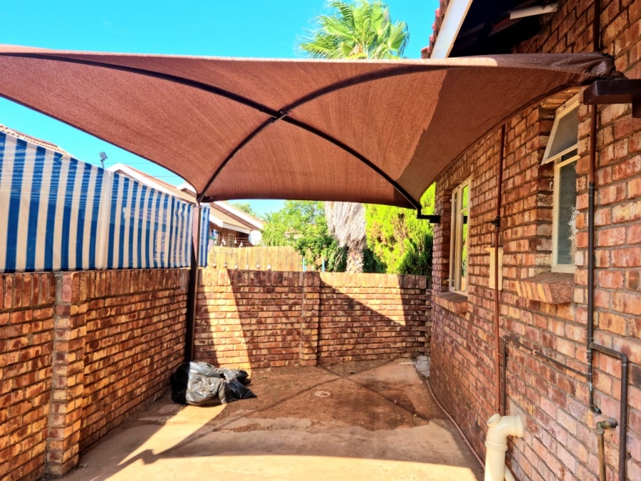 2 Bedroom Property for Sale in South Ridge Northern Cape